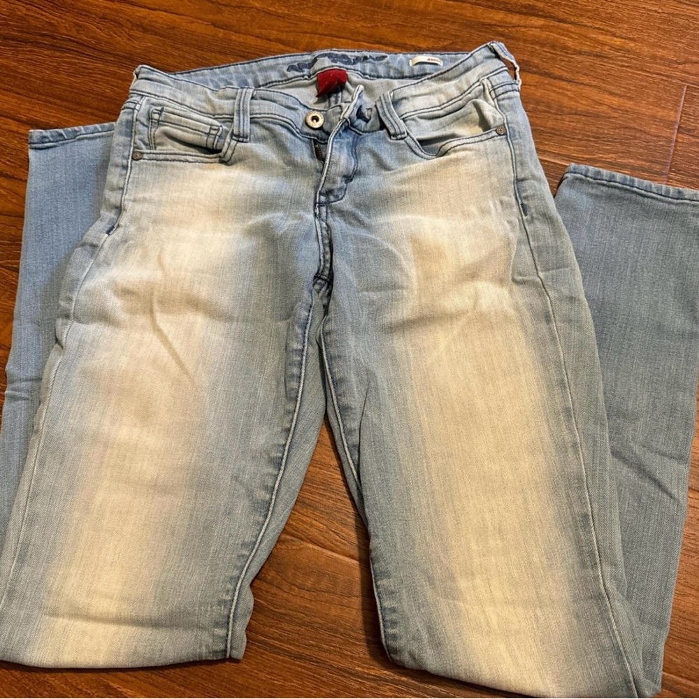 Arizona Jean Company Blue Skinny Jeans with Vintage Wash